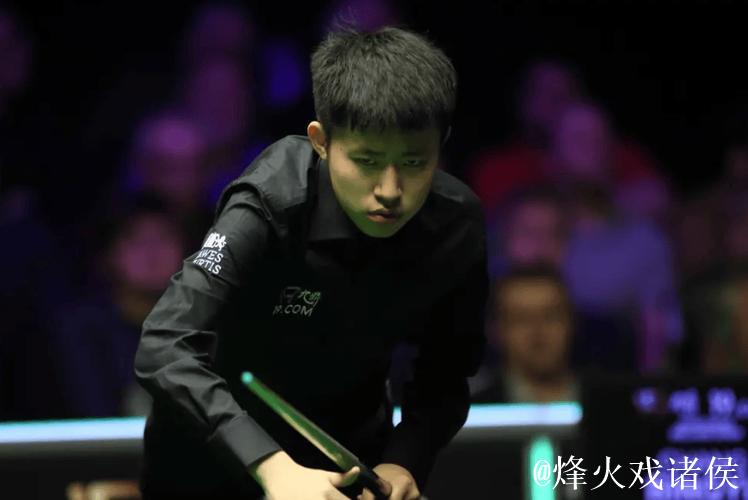 斯诺克选手常冰玉、普伦黑池街机厅对决